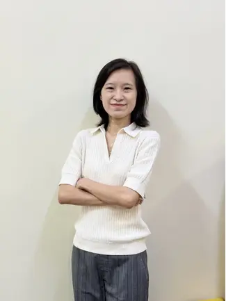 Tr Pyone Myat Khine